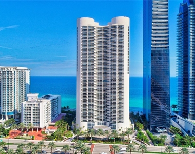 17201 Collins Ave - Photo Thumbnail 26