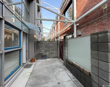 650 Delancey Street - Photo Thumbnail 17