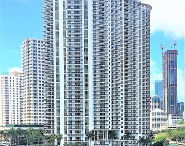 901 Brickell Key Blvd - Photo Thumbnail 35