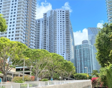 901 Brickell Key Blvd - Photo Thumbnail 29