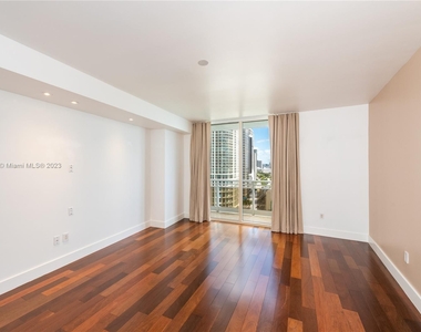 901 Brickell Key Blvd - Photo Thumbnail 14