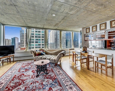 611 S Wells Street - Photo Thumbnail 11