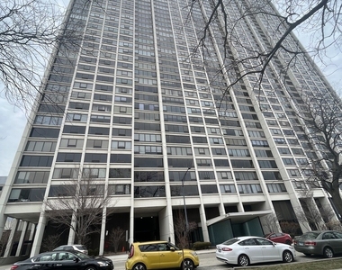 2800 N Lake Shore Drive - Photo Thumbnail 0