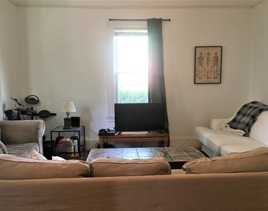 156 Putnam Ave - Photo Thumbnail 5