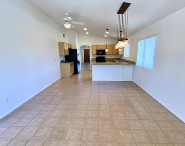 8251 N Placita Picante - Photo Thumbnail 11