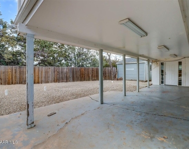 602 Bonita Way - Photo Thumbnail 37