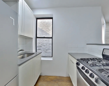 15 West 64th Street - Photo Thumbnail 2