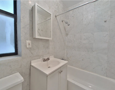 15 West 64th Street - Photo Thumbnail 5