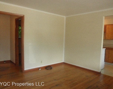 1317 E Reserve Street - Photo Thumbnail 2