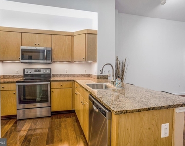 631 D St Nw #130 - Photo Thumbnail 32