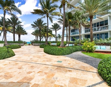 6801 Collins Ave - Photo Thumbnail 17