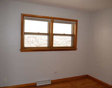 1416 W Lill Avenue - Photo Thumbnail 9