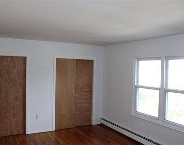 9 N Marion Place - Photo Thumbnail 11