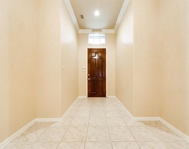 2305 Conroe Court - Photo Thumbnail 2