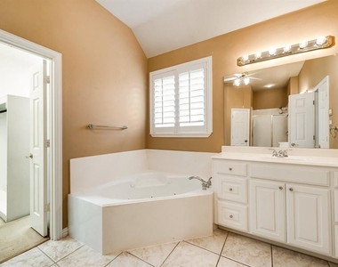 2305 Conroe Court - Photo Thumbnail 17