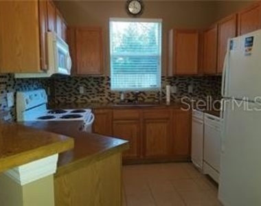 2148 Golden Oak Lane - Photo Thumbnail 4