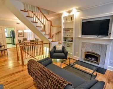 1029 30th Street Nw - Photo Thumbnail 2