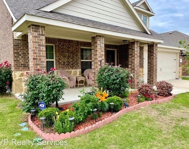 2305 Willard Way - Photo Thumbnail 1