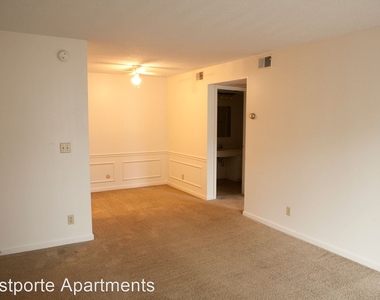 2805 W Larchmont Lane - Photo Thumbnail 5