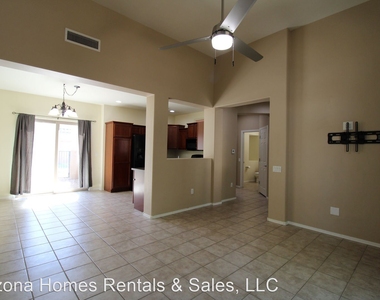 10561 E Native Rose Trail - Photo Thumbnail 4