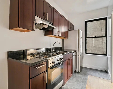 West 11th & 7th Ave - Photo Thumbnail 3