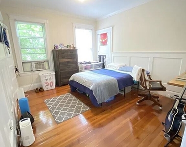 37 Ridgemont St Apt 1e - Photo Thumbnail 7