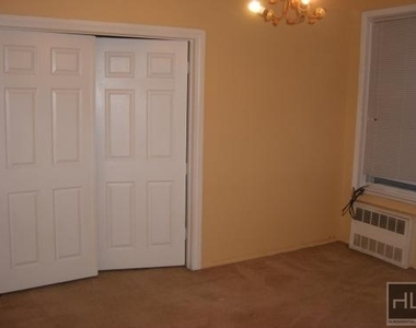 5816 21 Avenue - Photo Thumbnail 3