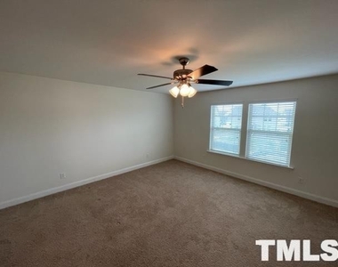 3209 Lacewing Dr - Photo Thumbnail 17