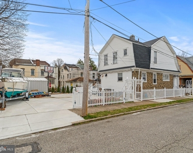 6533 N Camac Street - Photo Thumbnail 1