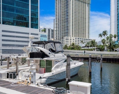 16400 Collins Ave - Photo Thumbnail 27