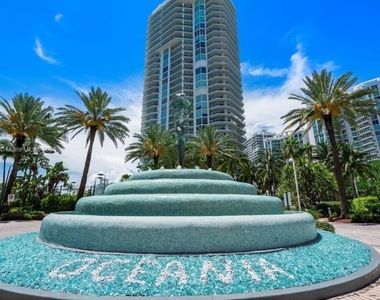 16400 Collins Ave - Photo Thumbnail 32