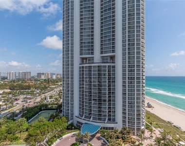 18101 Collins Ave - Photo Thumbnail 49