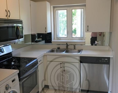 526 Michigan Avenue - Photo Thumbnail 6