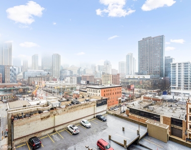 77 W Huron Street - Photo Thumbnail 11