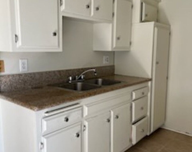 2621 28th St. - Photo Thumbnail 1