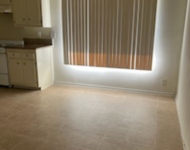 2621 28th St. - Photo Thumbnail 3