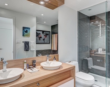 495 Av. Viger O. #2105 - Photo Thumbnail 10