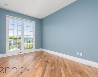 1028 Madison Street - Photo Thumbnail 7