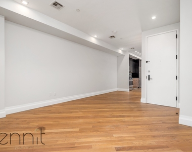 1028 Madison Street - Photo Thumbnail 4