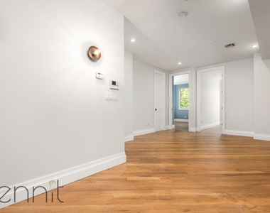 1028 Madison Street - Photo Thumbnail 2
