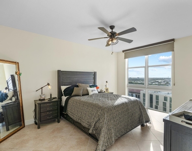 550 Okeechobee Boulevard - Photo Thumbnail 7