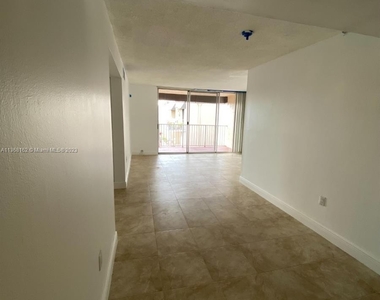 10801 Sw 109th Ct - Photo Thumbnail 8