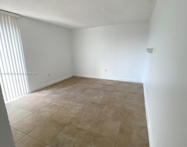 10801 Sw 109th Ct - Photo Thumbnail 9