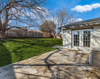 1563 Willowbrook Street - Photo Thumbnail 22