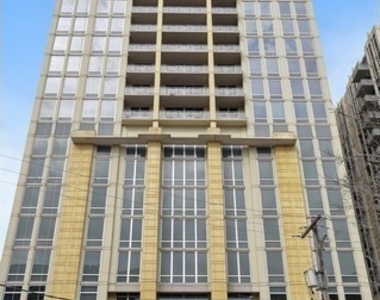 700 N Larrabee Street - Photo Thumbnail 0