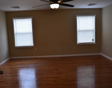 10 Sylvan Ln - Photo Thumbnail 16