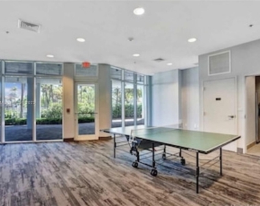 6515 Collins Ave - Photo Thumbnail 14