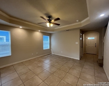 6642 Mia Way - Photo Thumbnail 2