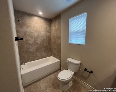 7003 Donovan Way - Photo Thumbnail 19