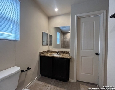 7003 Donovan Way - Photo Thumbnail 20